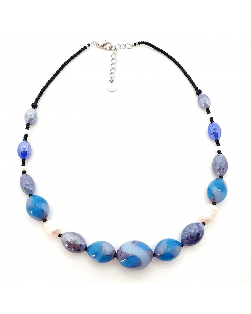Collier en verre de Murano  artisans italiens fait à la main Collier en verre de Murano  artisans italiens fait à la main